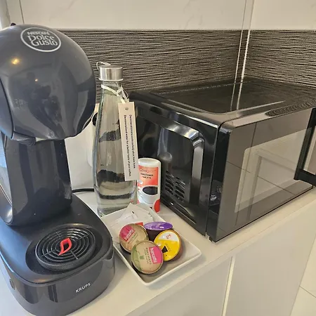 I Smile Apartment Split